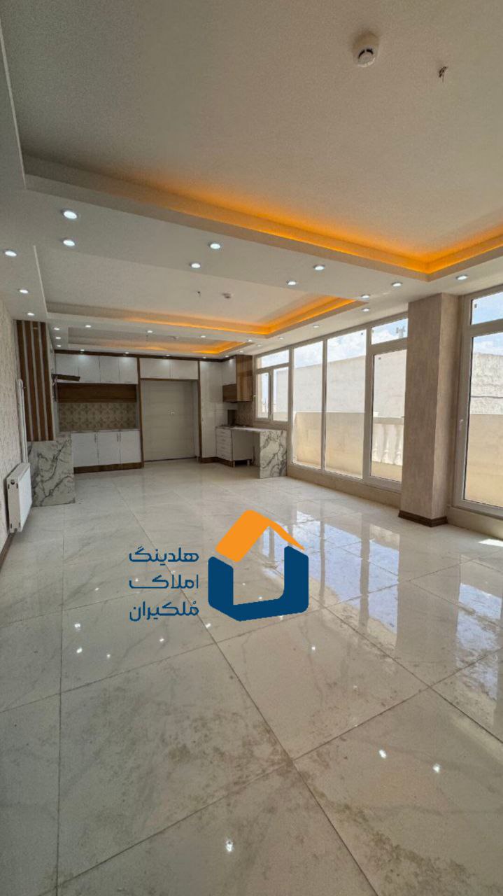 حیاط دوبلکس در هشتگرد