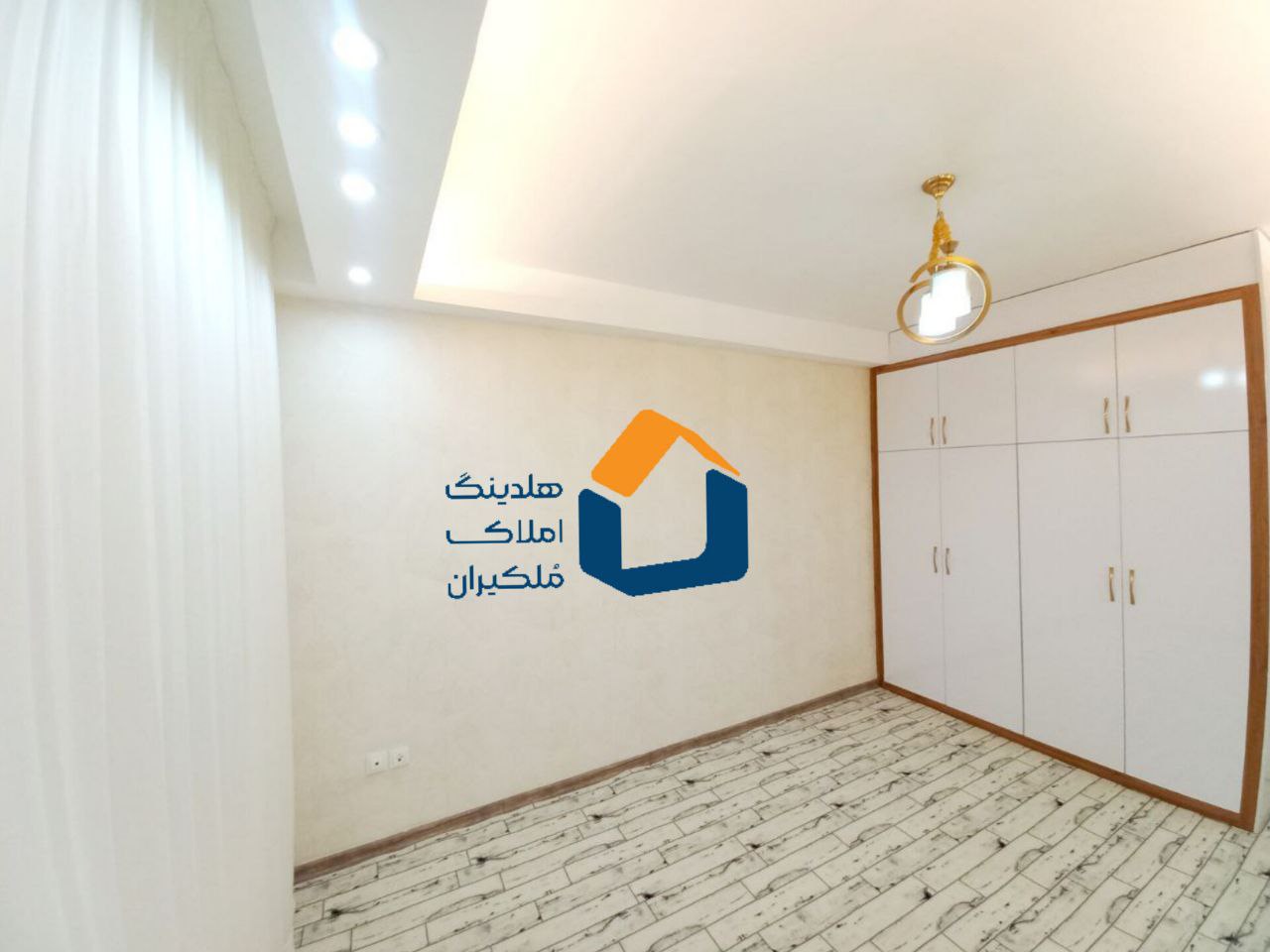 واحدآپارتمانی فاز۳ مجتمع بنفشه ۱