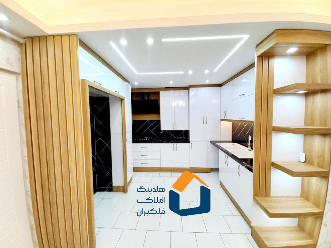 واحدآپارتمانی فاز۳ مجتمع بنفشه ۱