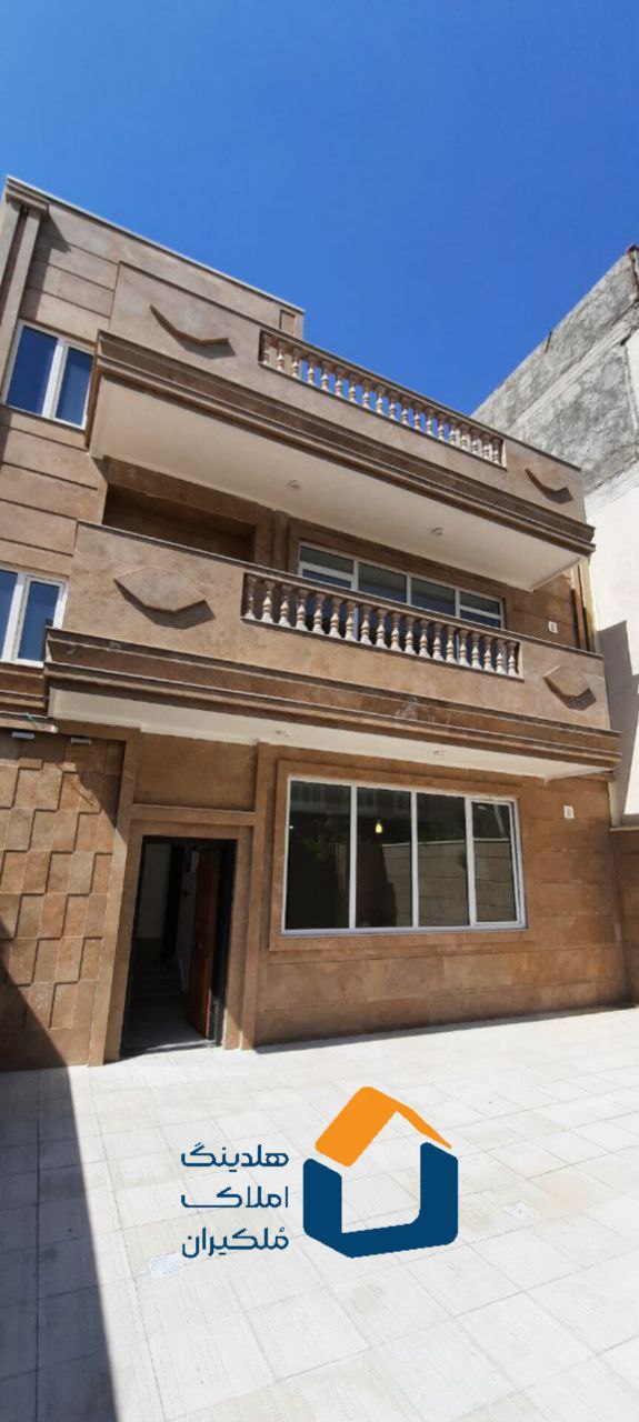 حیاط ویلایی در فاز۲